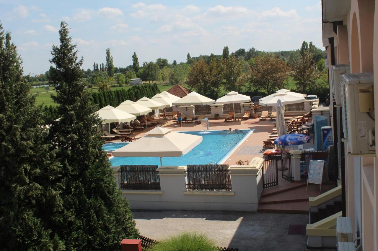 Hotel Prezident Palić Eksteriør billede